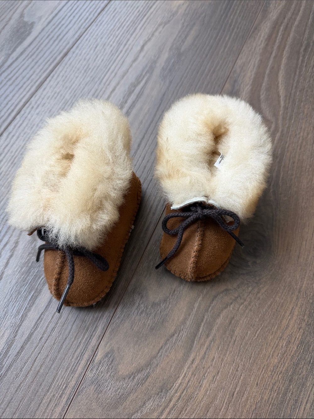 Minnetonka baby Slippers